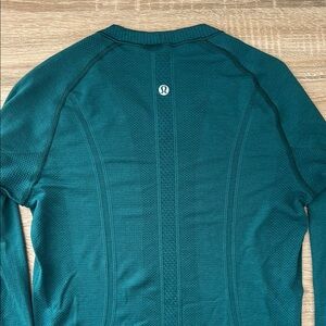 Lululemon Athletica Long Sleeve Emerald Swiftly